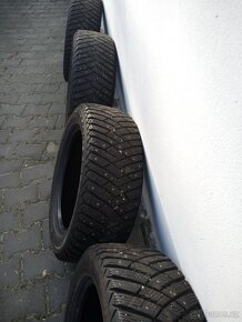 Zimní pneu 205/55 R16 s hroty Good Year - 5