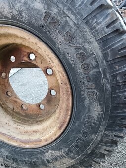 12,5/80-18 PRODÁVÁM KOLA NA VLEK 8T,9T - 5