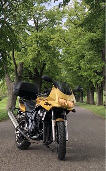 Yamaha FZS 600 Fazer - 5
