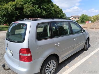 Volkswagen Touran - 5
