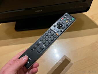 LCD 26" televize Sony Bravia KDL-26S4000 - 5