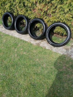 Letní pneu 215 /40 r17 - 5