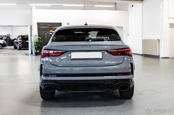 Audi RSQ3 - 5