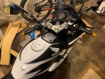 Honda cbr125r 4000 km najeto - 5