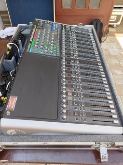 Soundcraft Si Performer 3 + stagebox Mini 32 - 5