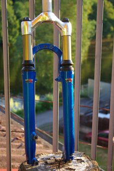 vidlice Manitou Mars CompCoil, 26" extra mekka pruzina - 5