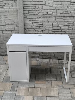 Prodám psací stůl IKEA + Dvě dětské židle - 5