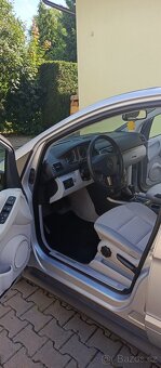 Mercedes Benz B200 - 5