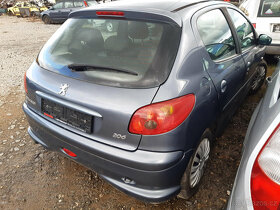 Peugeot 206 1,4i 55kW 2000rok, na díly - 5