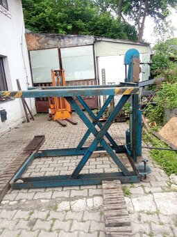 Nůžkový zvedák do 2t - 5