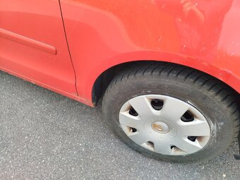 VW Polo 1,2 benzín 44kw 2008 - 5