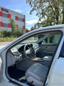 Mercedes Benz AMG E350 - 5