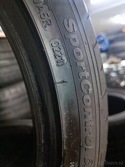 235/40r19 letní pneu - 5