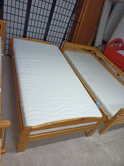 Prodám hezkou postel z masivu 100 x 200 cm - 5