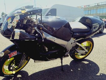 Suzuki GSX-R 750 srad - 5
