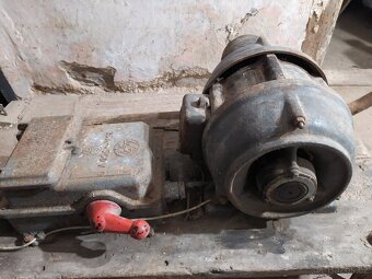 Elektromotor Sousedík na podvozku - 5