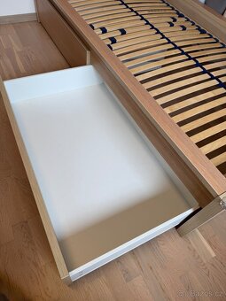 Postel Ikea Malm bílý dub 200x90 - 5