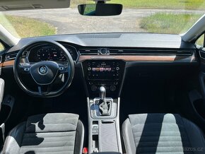 Prodám VW Passat 2.0 TDI 140kW 2018 Highline - 5