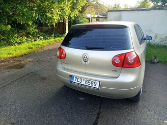 Prodám vw golfa 5 generace - 5