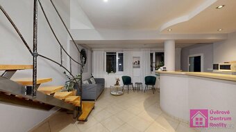 Pronájem křesla, v kadeřnickém salónu, Břeclav, ev.č. 00153 - 5