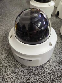 Hikvision kamery: 11ks 2CD2742FWD-IZS 2,8-12mm - 5