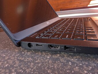 Dell Latitude 5300 16/256 - 5