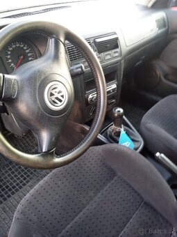 VW Golf - 5