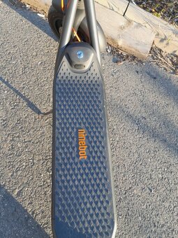 Elektrická koloběžka SEGWAY NINEBOT F2 PRO E - 5