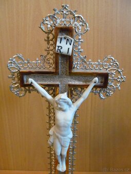 Starožitný kříž pod šturcem - 5