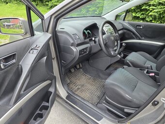 Toyota Corolla Verso, 2005, 1,6VVTi 81kW, ČR, klimatizace - 5