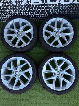 Seat Leon FR - 5x112 - 225/40 R18 ZIMNÍ ORIGINÁLNÍ SADA - 5
