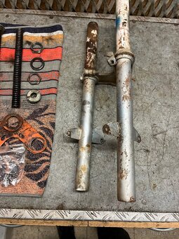 Přední vidlice Jawa pionýr/mustang - 5