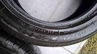 215/55 R17 94V - 5