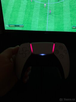 Herní set - Ps5 , herní monitor , židle , stůl a sluchátka - 5