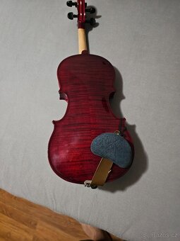 ASTON HOUSLE - 5