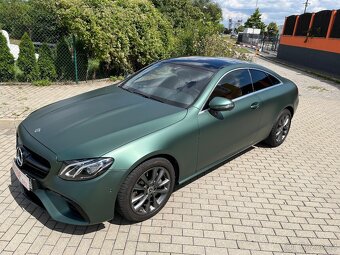 Mercedes-Benz E 400 4Matic Coupe - 5