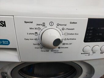 Prodám plně funkční dig.SLIM pračku zn. ZANUSSI-5kg--DOVEZU- - 5