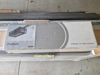 Sekční garážová vrata Hormann 237 x 225 imitace dřeva - 5