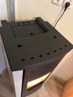 Peletová teplovzdušná kamna 8 kW - 5