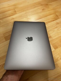 MacBook Pro 13” 2019 Touch Bar – TOP stav - 5