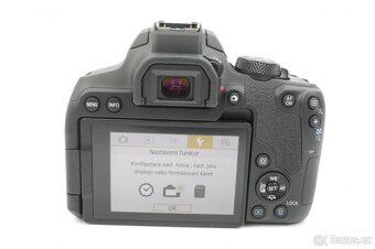 Canon EOS 850D + 18-55 mm IS STM - 5