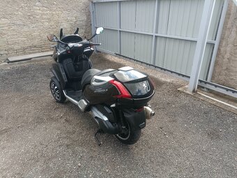 Peugeot Metropolis 400i CZ doklady v ceně Kufr. - 5
