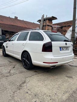 Škoda Octavia 2 RS Facelift - 5