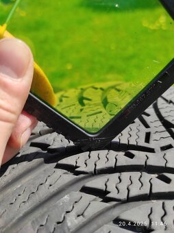 Prodám sadu zimních pneu Kumho Wintercraft 215/45 R16 - 5