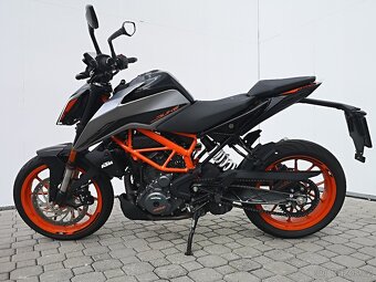 KTM DUKE 390 r.v06/2022,1.majitel. nové v ČR, pouze 1.400 km - 5