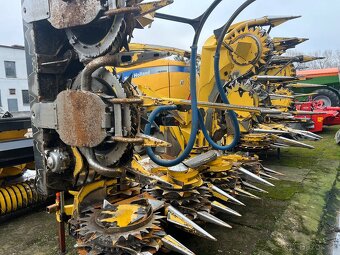 Sklízecí řezačka New Holland FR 9060 - 5