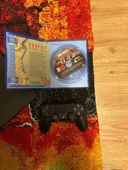 Playstation 4 slim - 5