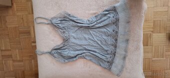 Šedá košilka Victoria's Secret, vel. M - 5