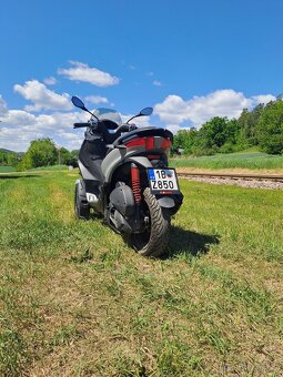 Piaggio mp3 300 sport - 5