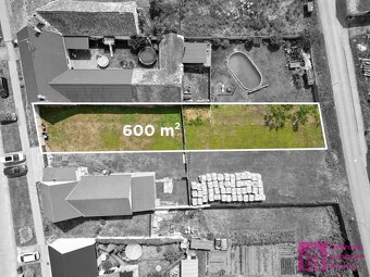Prodej pozemku pro bydlení, 600 m2 - Drnholec, ev.č. 00121 - 5